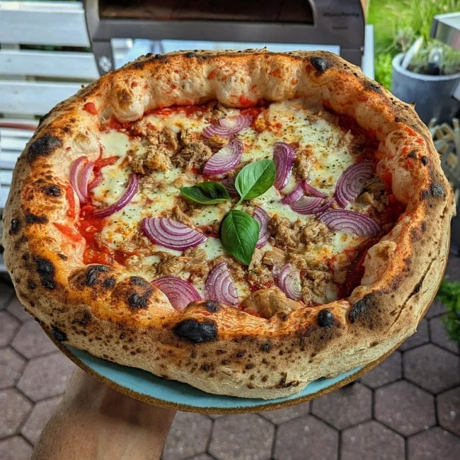 Stor utomhus gasdriven pizzaugn mobil Emozione Pizza Party 2 pizza