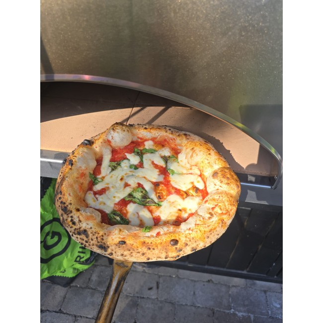 Le plus grand four à gas pour 4 pizzas pour l'extérieur Ispirazione léger et facile à utiliser