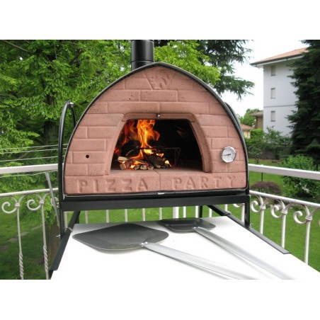 Akcesoria do pieca opalanego drewnem, które poprawiają gotowanie